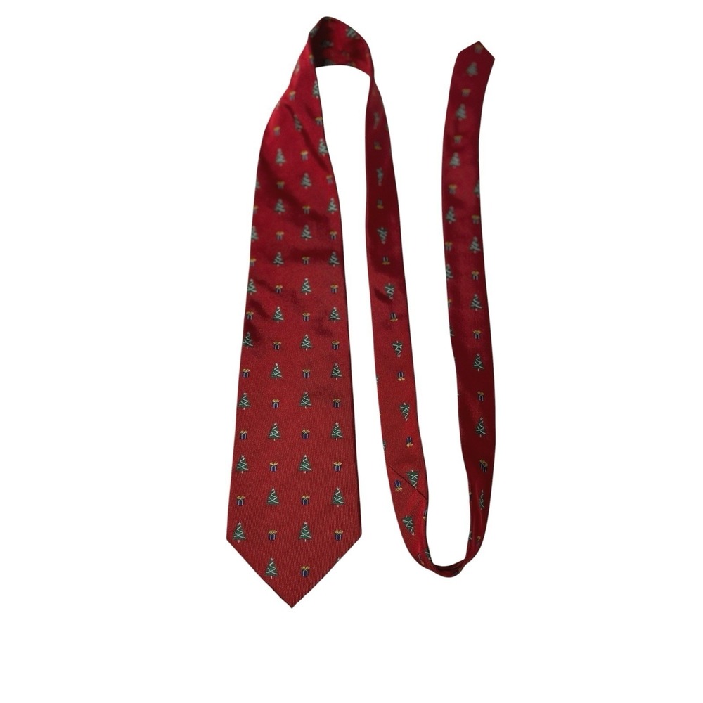 Paul Fredrick Hand Tailored Tie Red Christmas Tree Italian Silk Made in USA - Picture 2 of 6